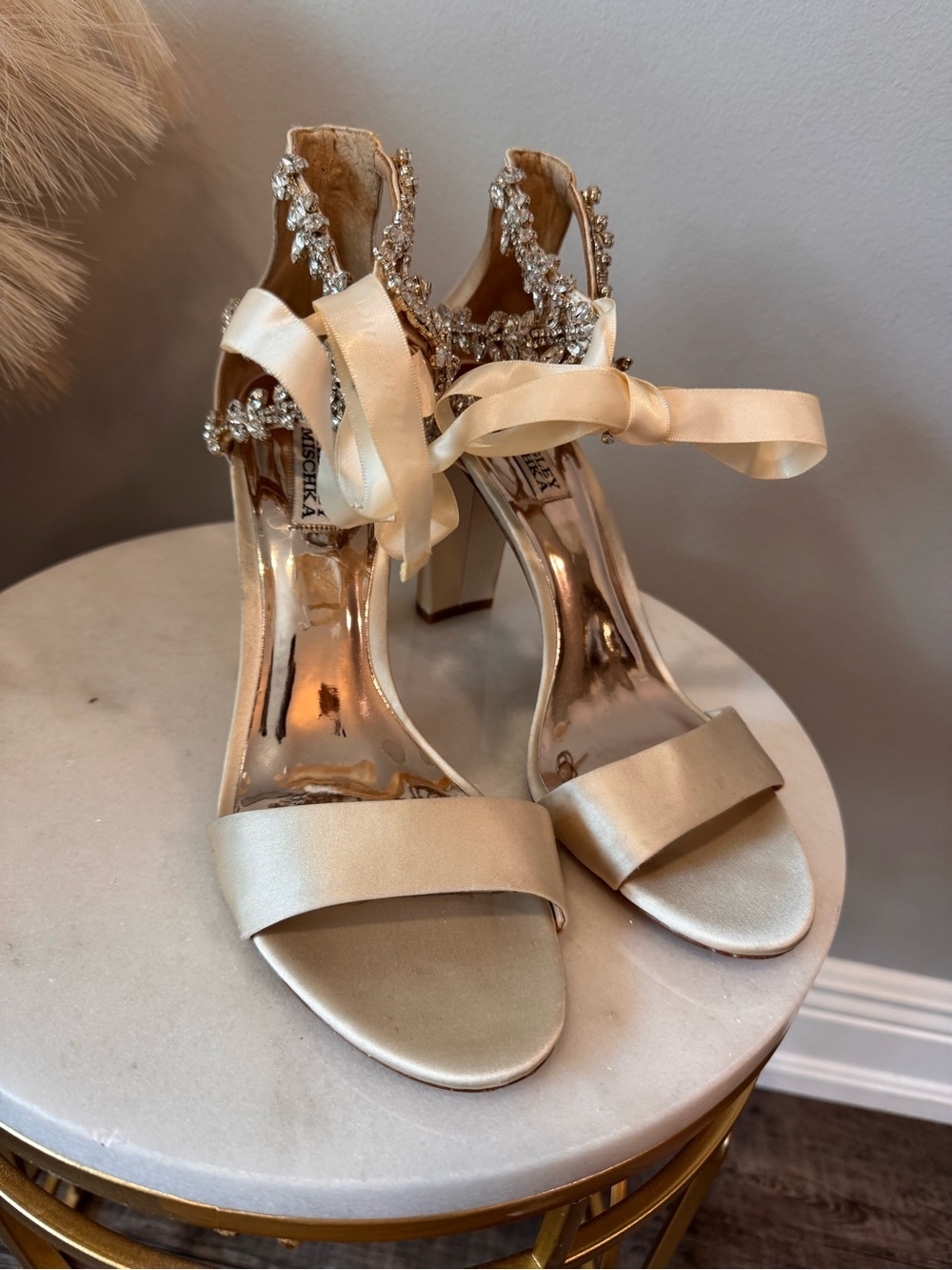 Badgley Mischka Ivory/Champagne Satin Crystal-Ankle Tie Block Heels Sz 10